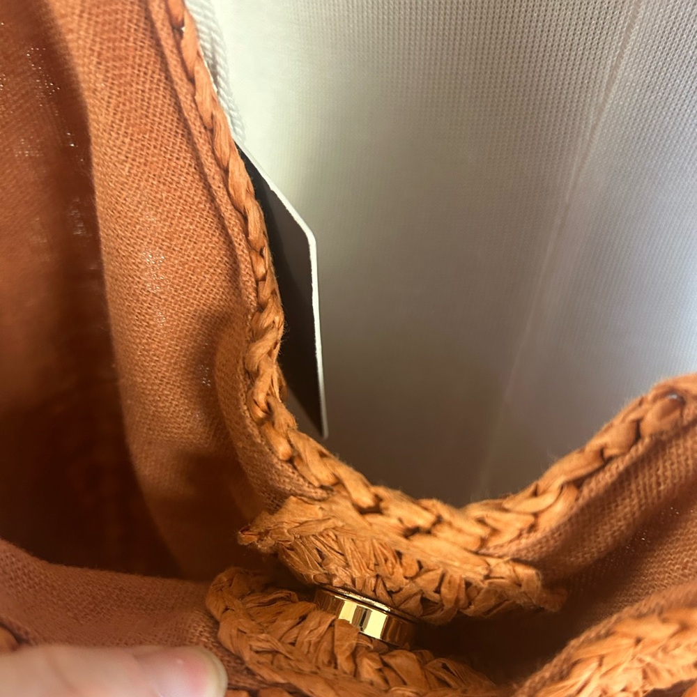 Haute Hippie  RARE color Terra Cotta woven Shoulder Hobo Bag NWT 
Snap closure - Picture 4 of 7